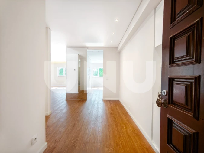 Apartamento T1 para Venda em Cascais e Estoril Foto 3