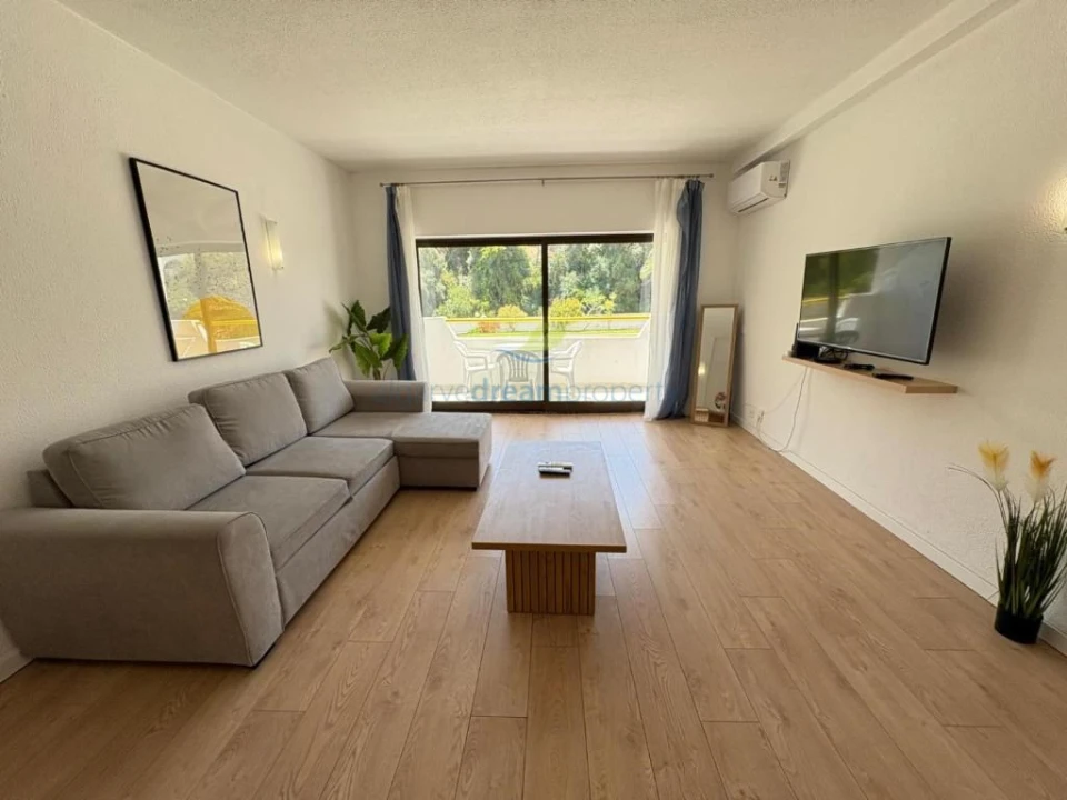 Apartamento T1 para Venda em Albufeira e Olhos de Água Foto 1