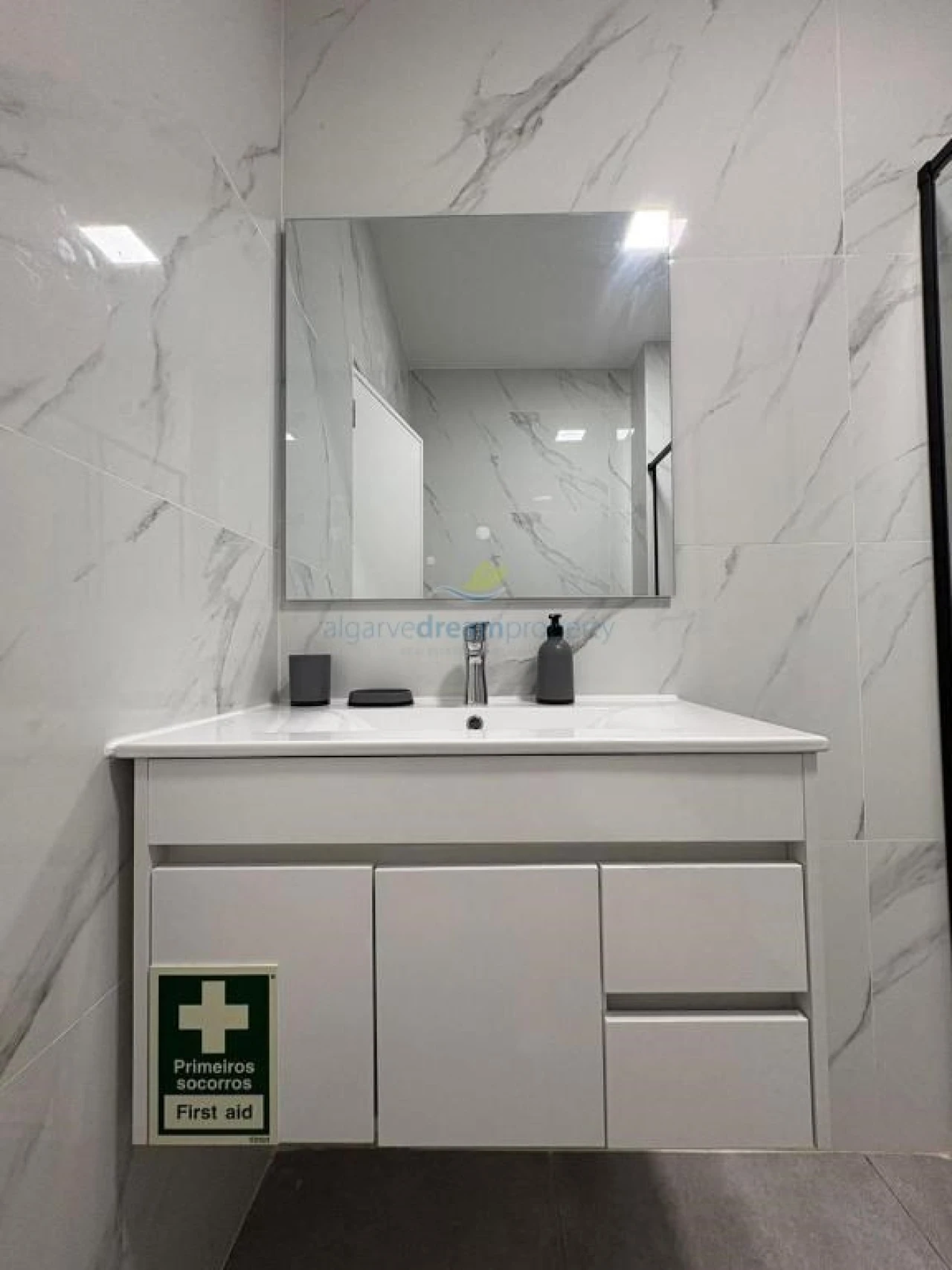 Apartamento T1 para Venda em Albufeira e Olhos de Água Foto 7