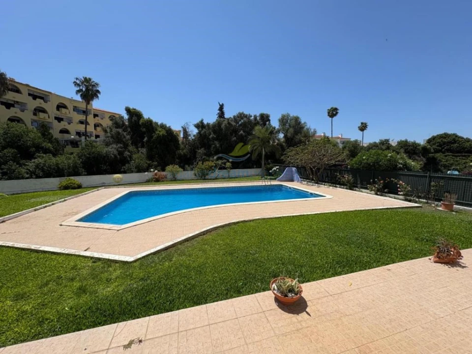 Apartamento T1 para Venda em Albufeira e Olhos de Água Foto 12
