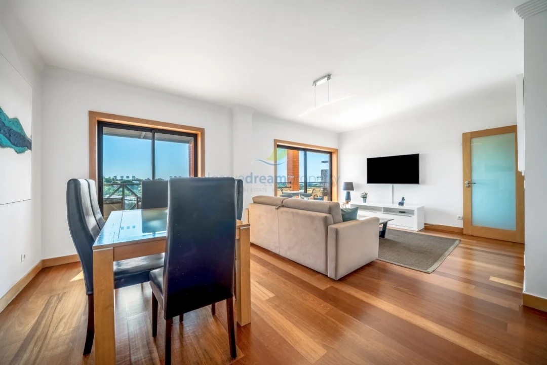 Apartamento T2 para Venda em Albufeira e Olhos de Água Foto 3