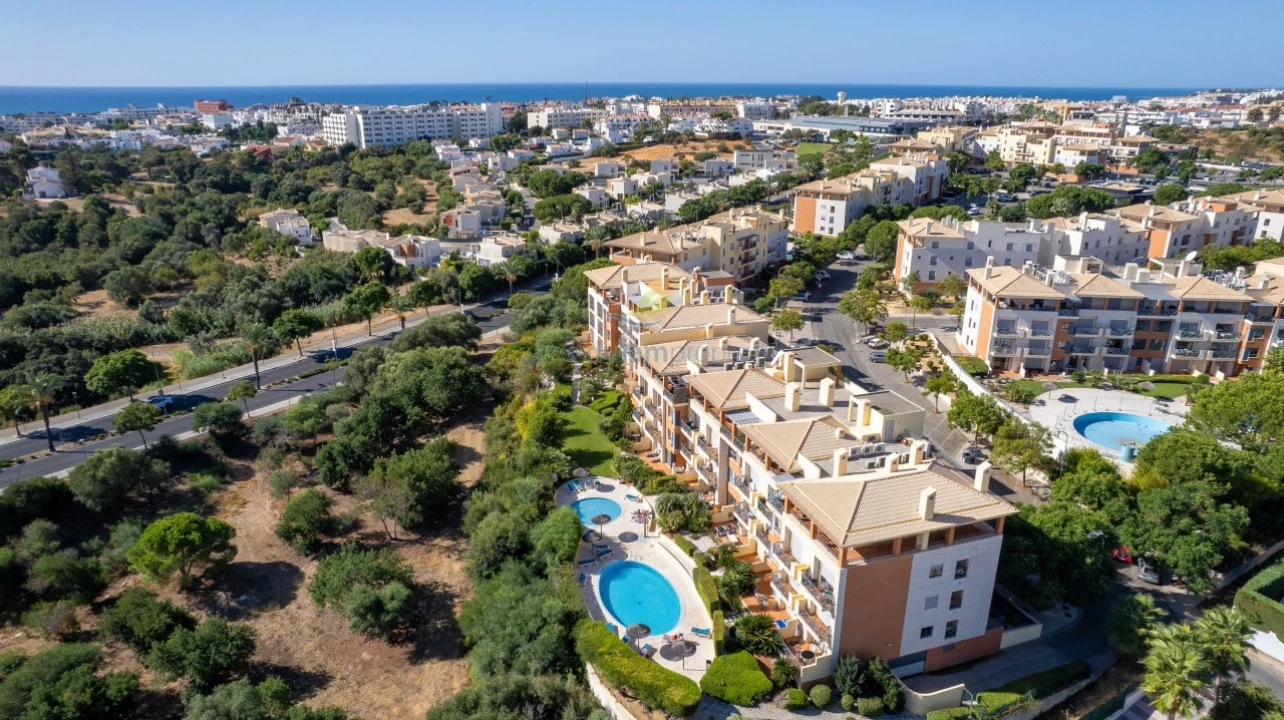 Apartamento T2 para Venda em Albufeira e Olhos de Água Foto 10
