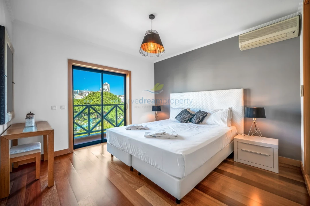 Apartamento T2 para Venda em Albufeira e Olhos de Água Foto 14