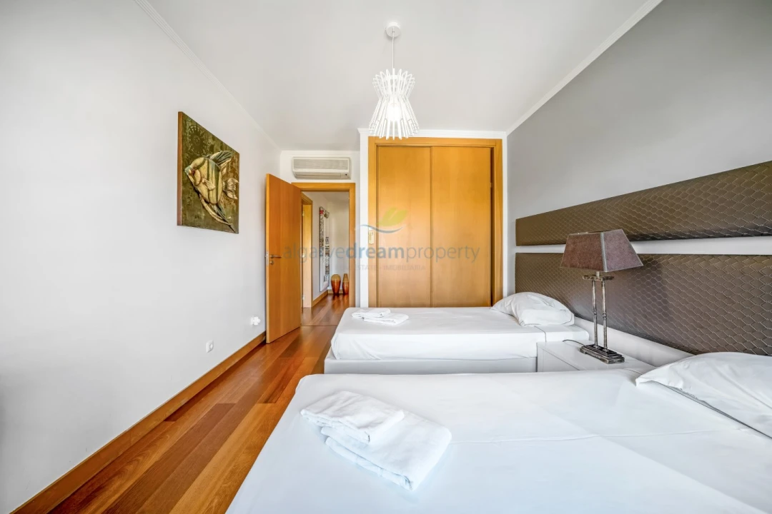 Apartamento T2 para Venda em Albufeira e Olhos de Água Foto 19