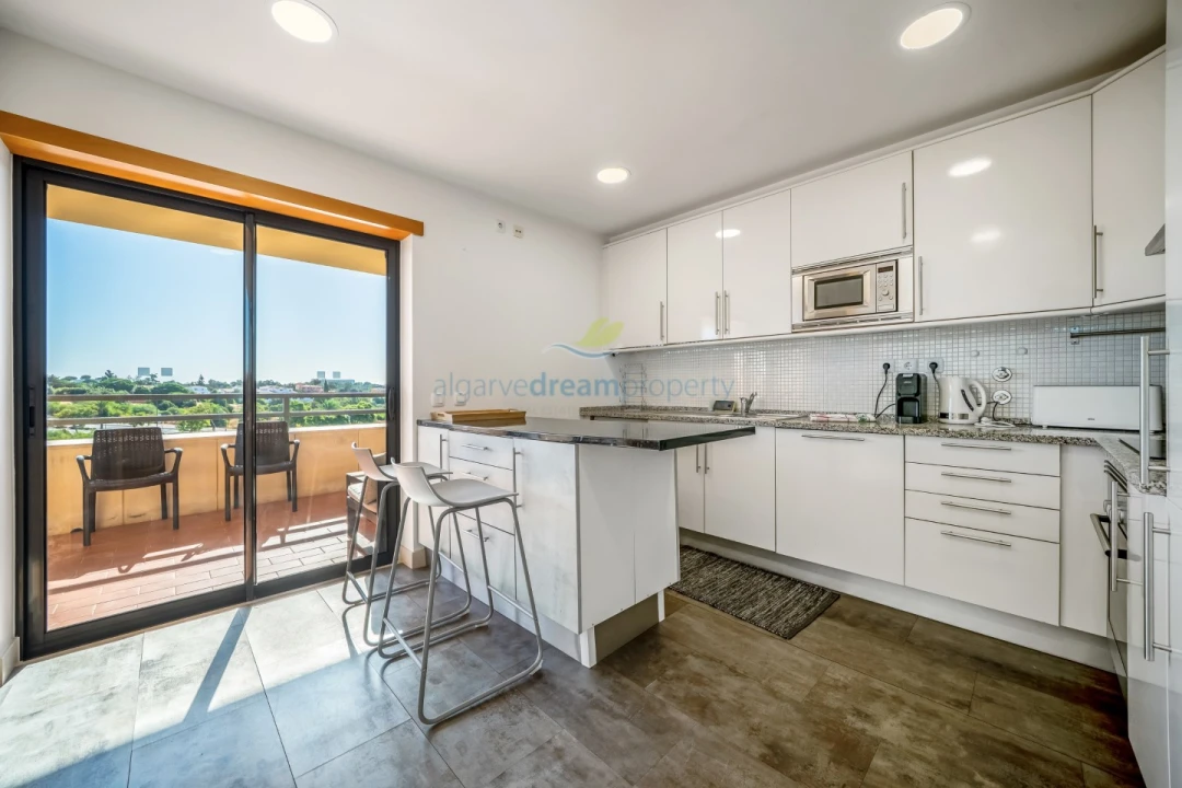 Apartamento T2 para Venda em Albufeira e Olhos de Água Foto 23