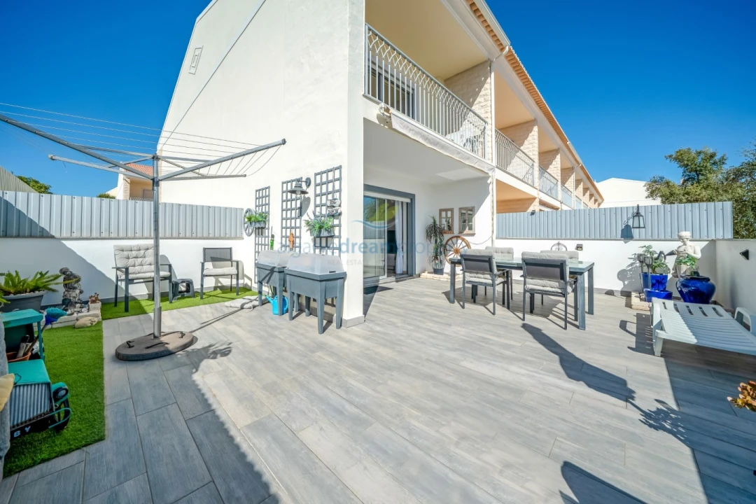 Moradia T2 para Venda em Albufeira e Olhos de Água Foto 8