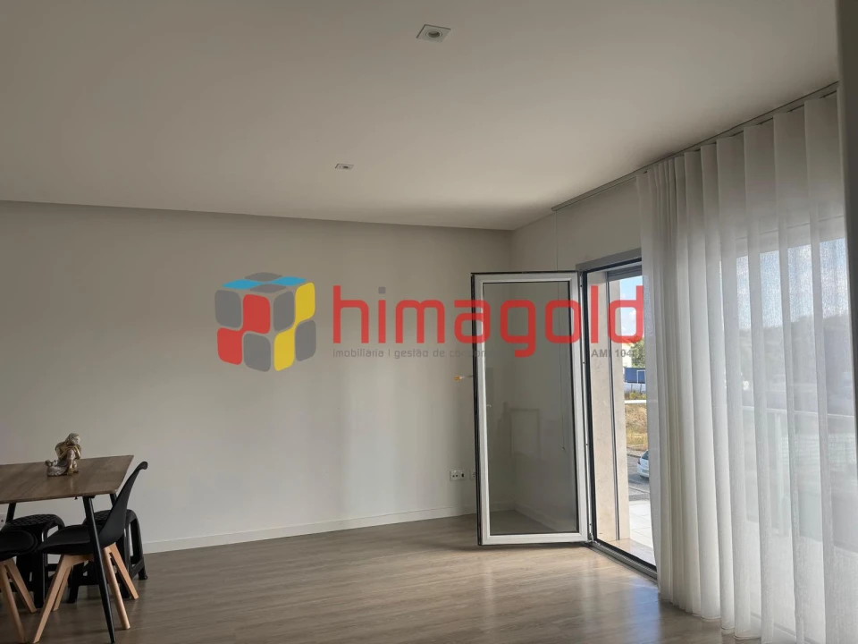 Apartamento T3 para Venda em Leiria, Pousos, Barreira e Cortes Foto 1