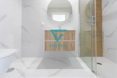 Apartamento T3 para Venda em Parceiros e Azoia