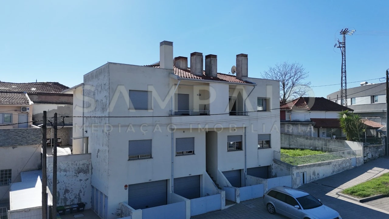 Moradia T2 para Venda em Fânzeres e São Pedro da Cova Foto 33