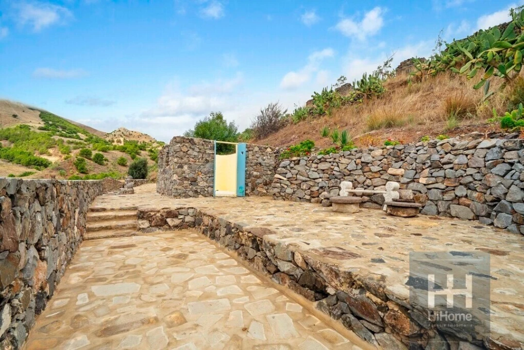 Moradia T1 para Venda em Porto Santo Foto 29