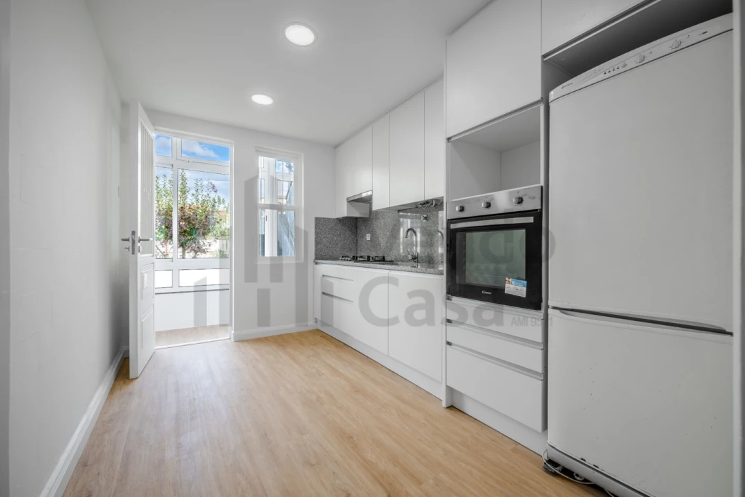 Apartamento T2 para Arrendamento em São Vitor (Braga) Foto 16