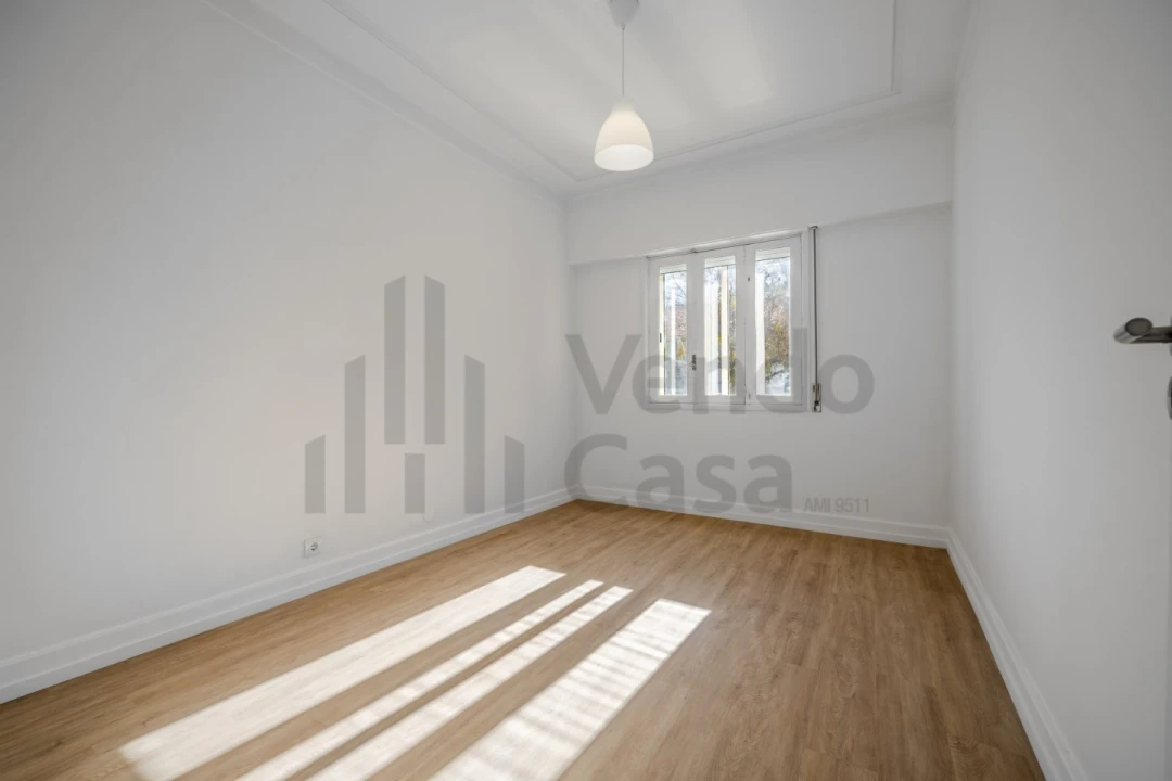 Apartamento T2 para Arrendamento em São Vitor (Braga) Foto 28