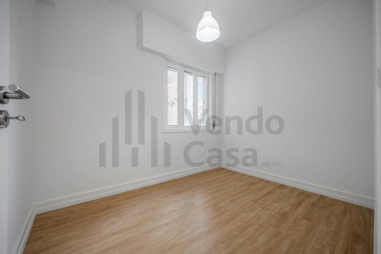 Apartamento T2 para Arrendamento em São Vitor (Braga) Foto 21