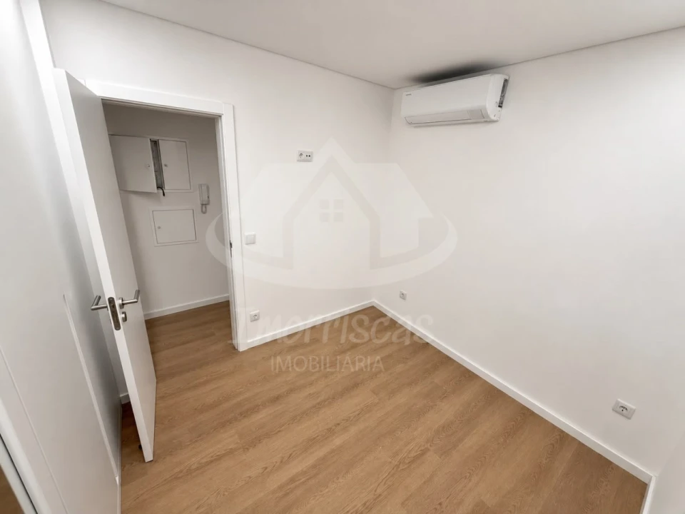 Apartamento para Venda em Sacavém e Prior Velho Foto 10