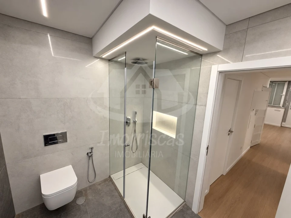 Apartamento para Venda em Sacavém e Prior Velho Foto 15
