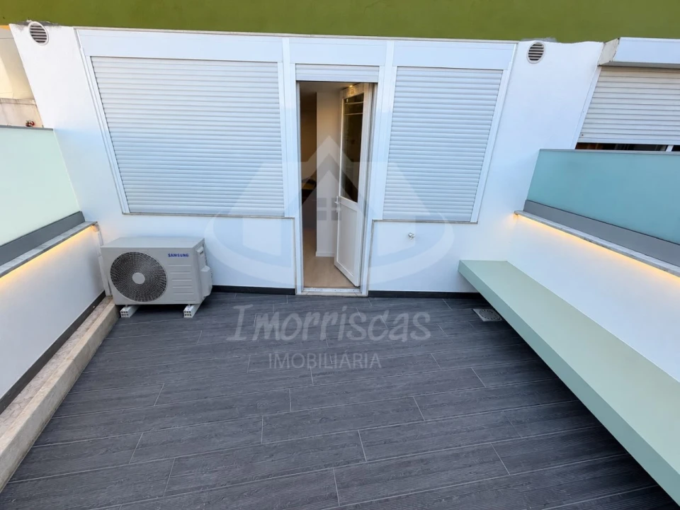 Apartamento para Venda em Sacavém e Prior Velho Foto 18