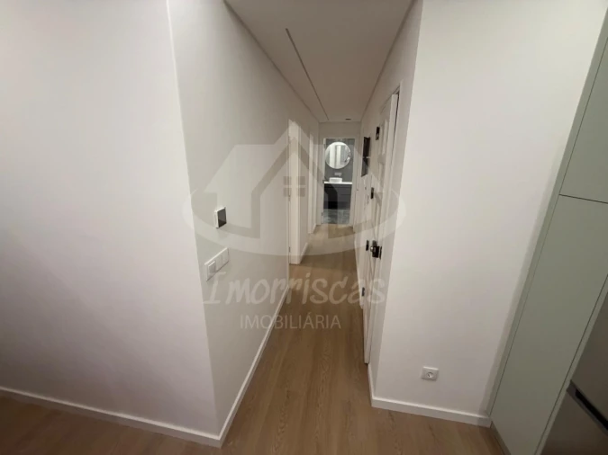 Apartamento para Venda em Sacavém e Prior Velho Foto 6