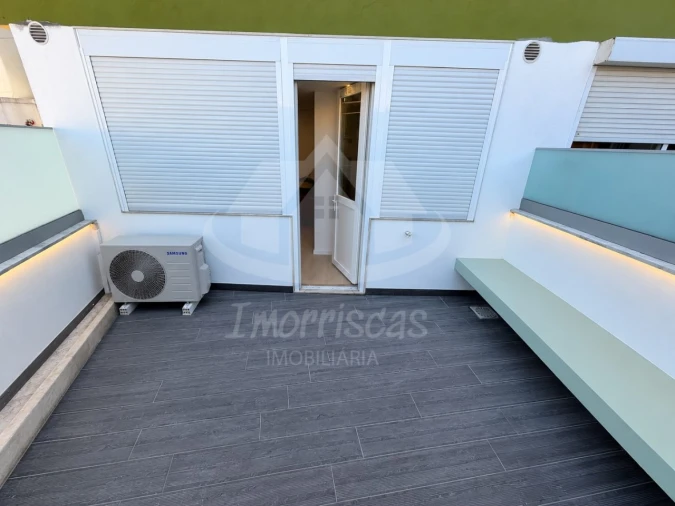 Apartamento para Venda em Sacavém e Prior Velho Foto 18