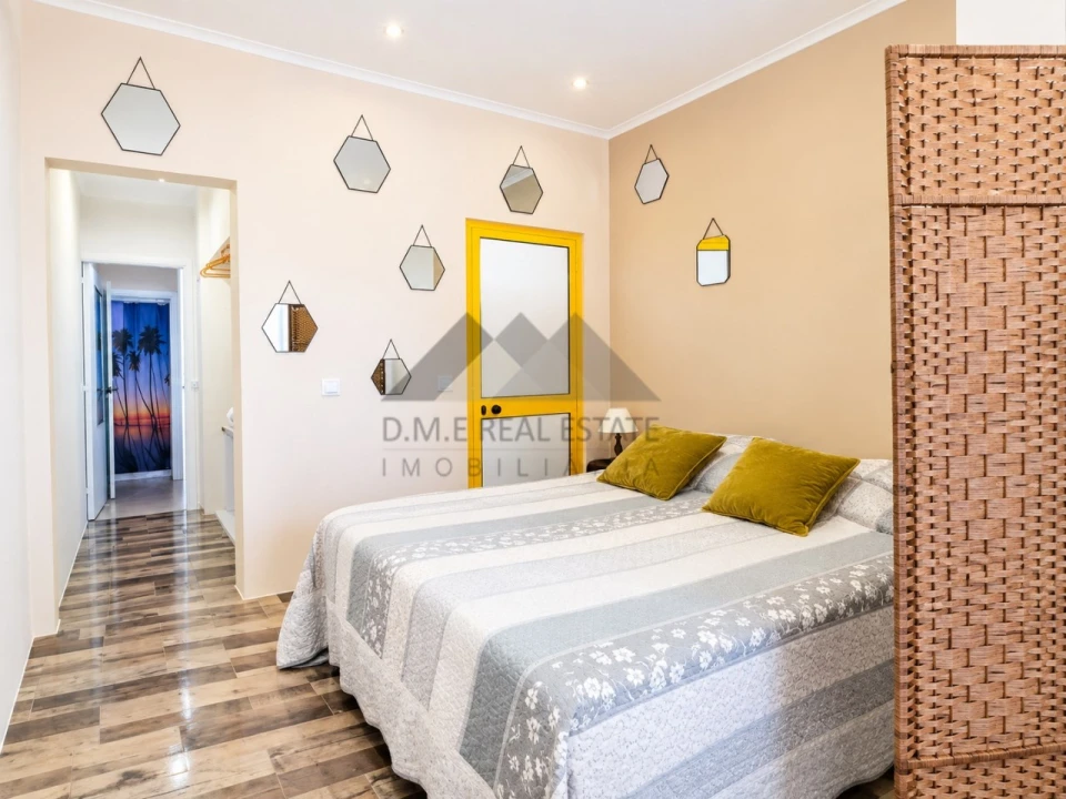 Apartamento para Venda em Monte Gordo Foto 3