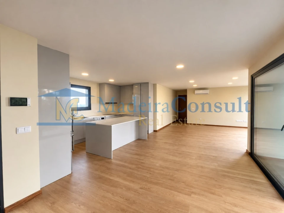 Apartamento T2 para Venda em Funchal (Santa Maria Maior) Foto 3