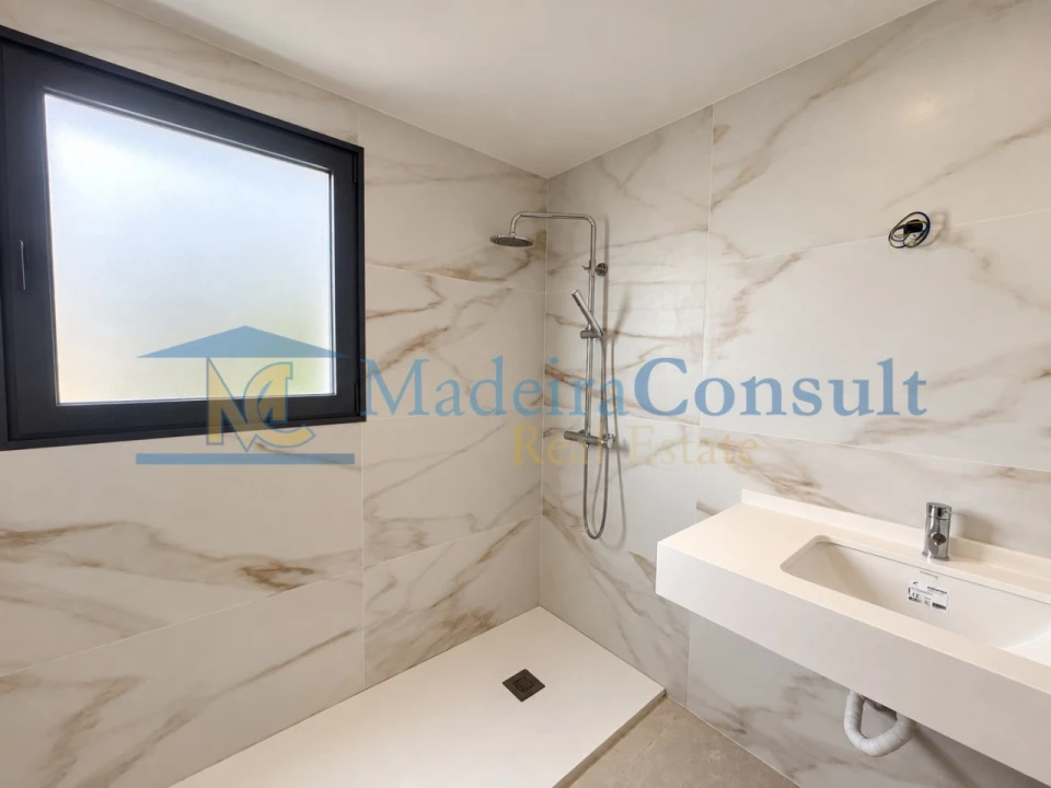 Apartamento T2 para Venda em Funchal (Santa Maria Maior) Foto 13