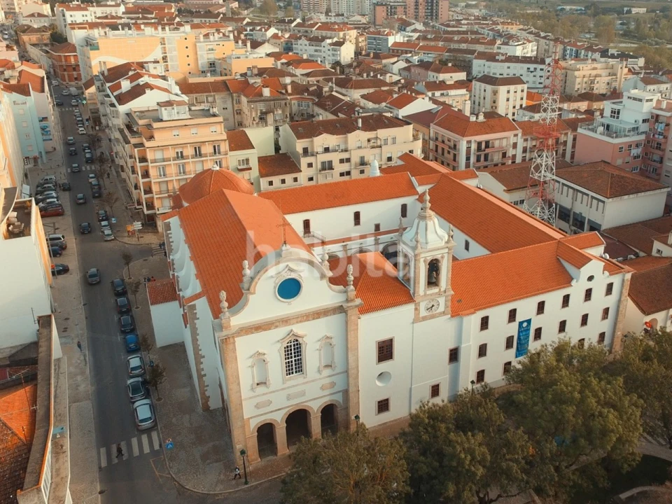 Apartamento T2 para Venda em Santa Maria, São Pedro e Matacães Foto 26