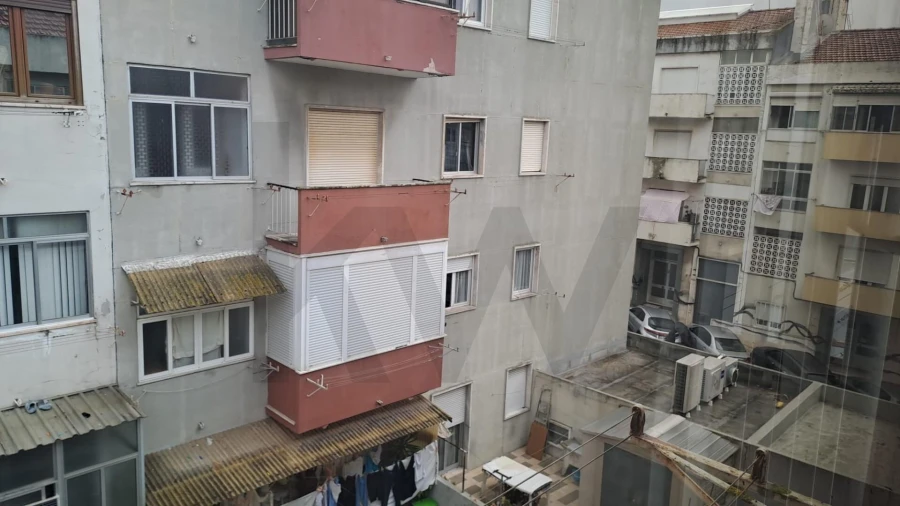 Apartamento T3 para Venda em Póvoa de Santo Adrião e Olival Basto Foto 37