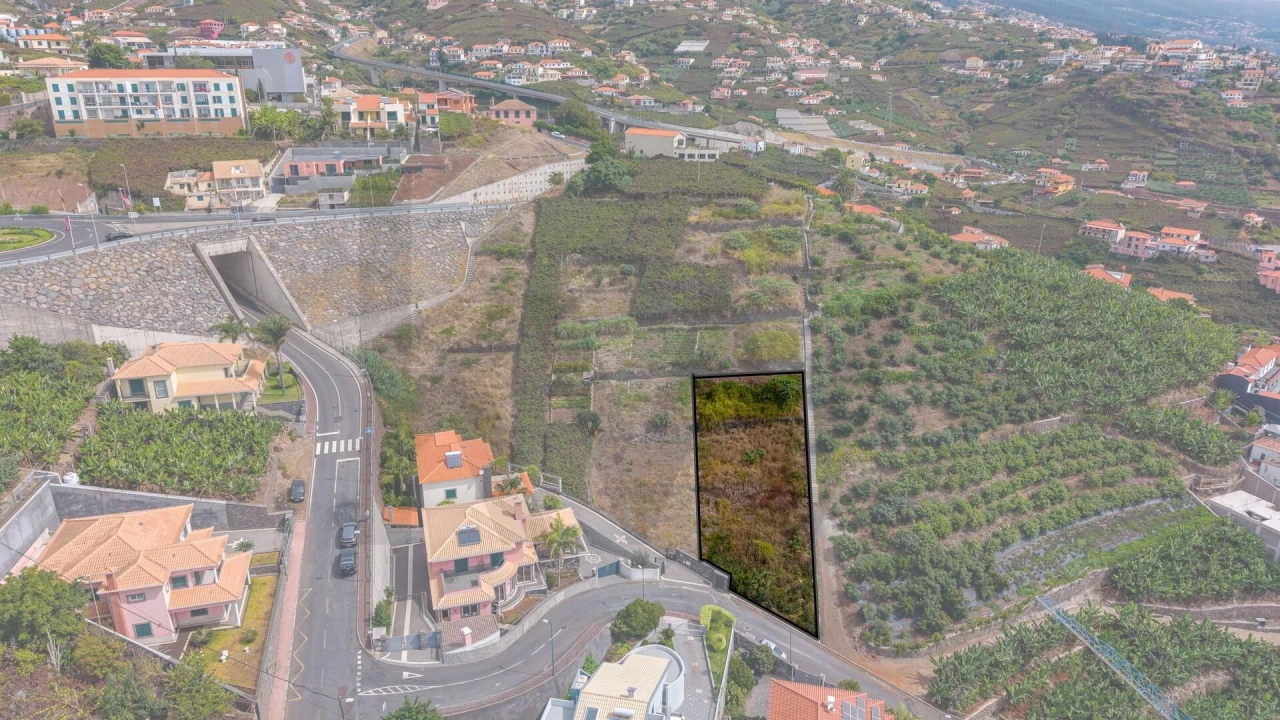 Terreno para Venda em Estreito de Camara de Lobos Foto 19