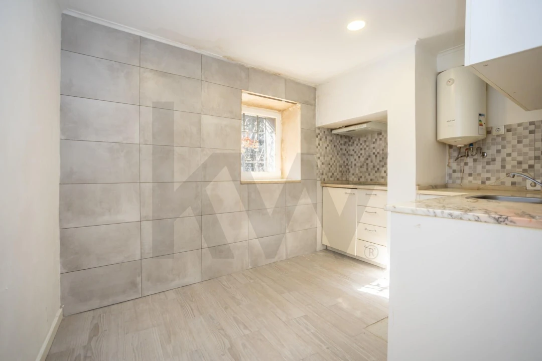 Apartamento T1 para Venda em Moita Foto 9
