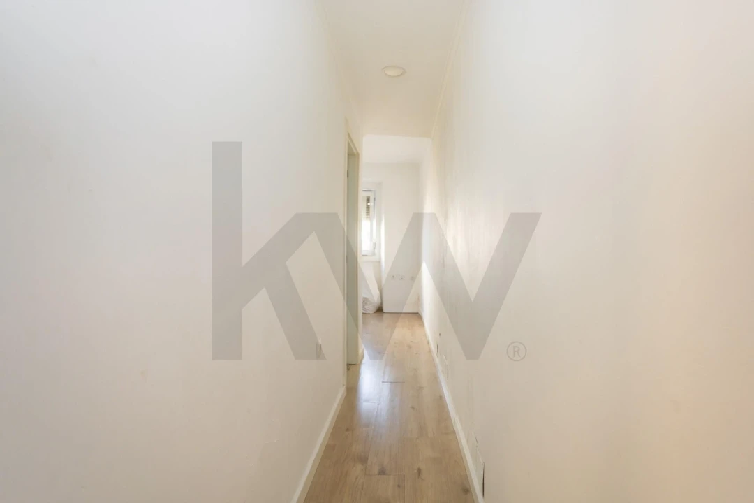 Apartamento T1 para Venda em Moita Foto 11