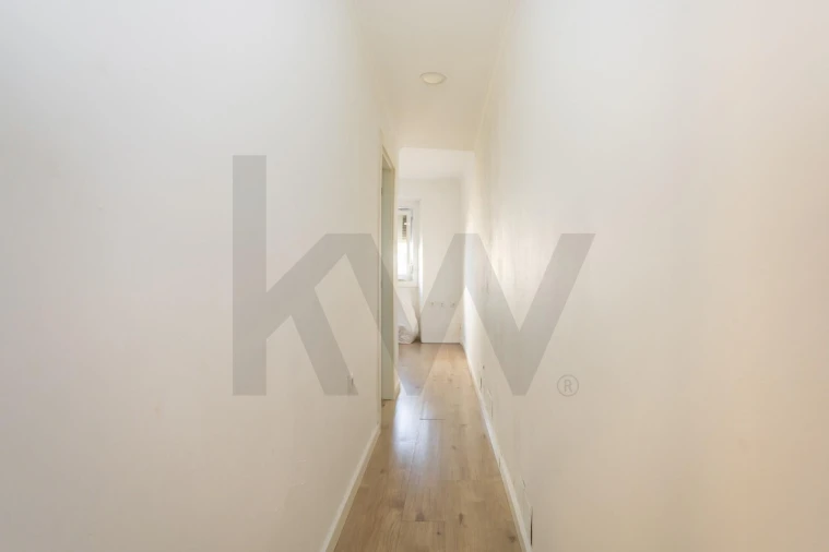 Apartamento T1 para Venda em Moita Foto 11