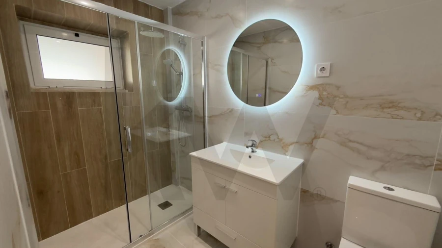 Apartamento T2 para Venda em Queluz e Belas Foto 12