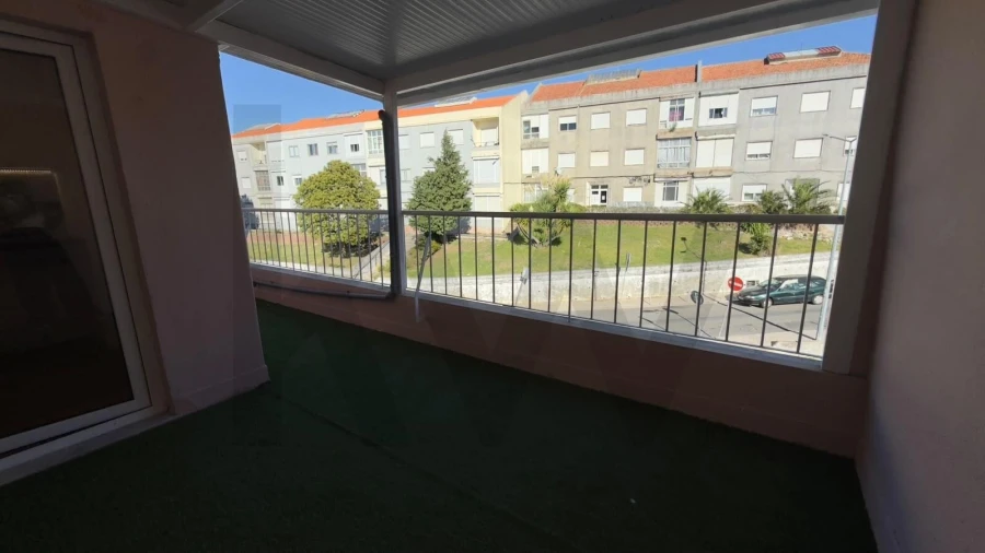 Apartamento T2 para Venda em Queluz e Belas Foto 10