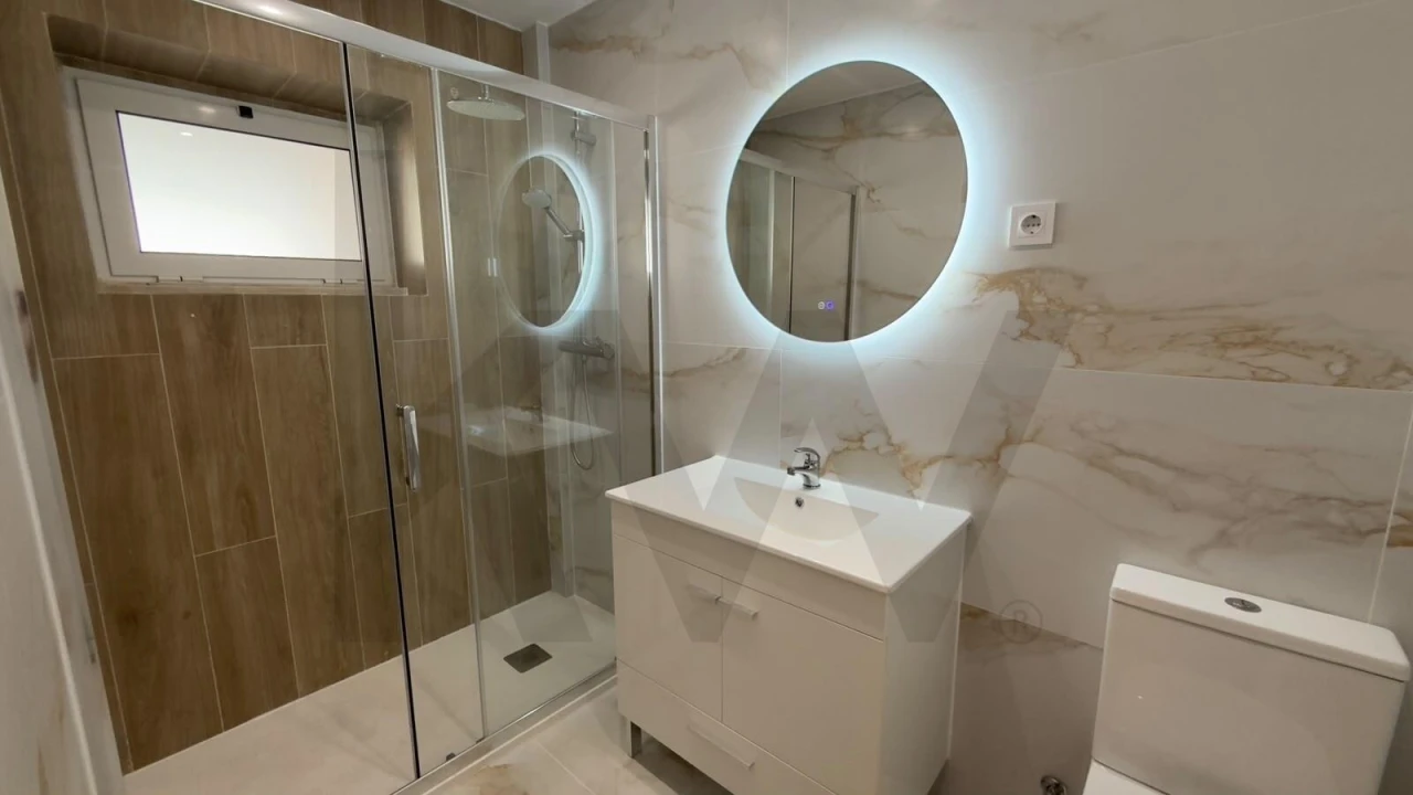 Apartamento T2 para Venda em Queluz e Belas Foto 12