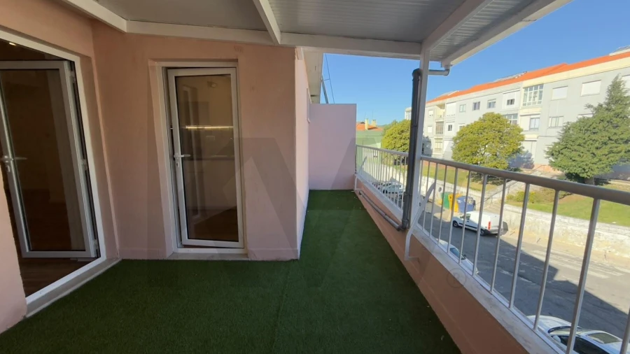 Apartamento T2 para Venda em Queluz e Belas
