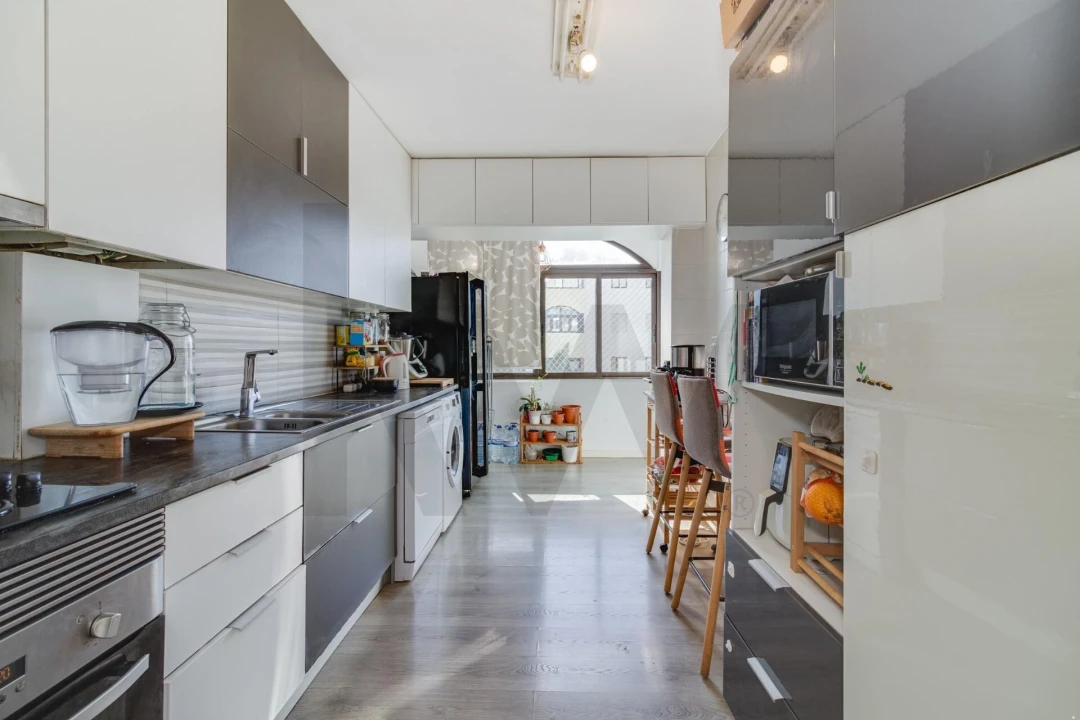 Apartamento T3 para Venda em São Domingos de Rana Foto 1