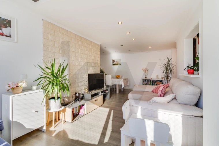 Apartamento T3 para Venda em São Domingos de Rana Foto 5