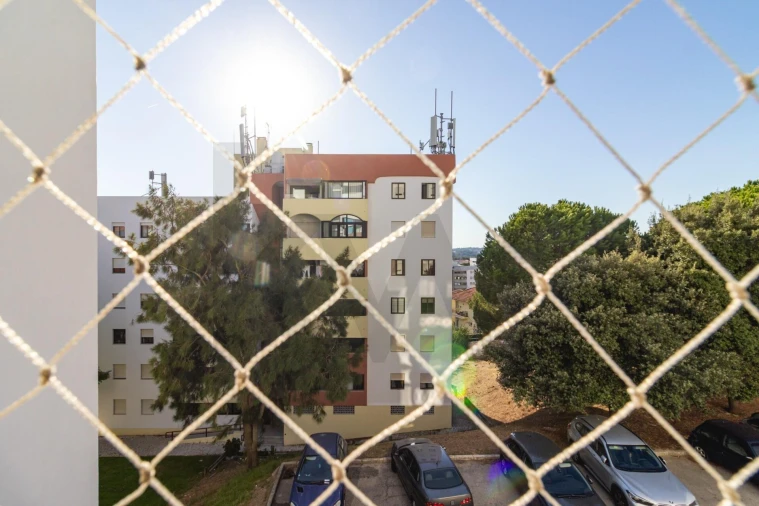 Apartamento T3 para Venda em São Domingos de Rana Foto 18