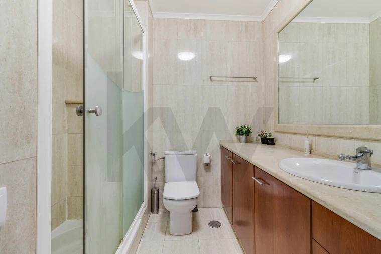 Apartamento T3 para Venda em São Domingos de Rana Foto 15