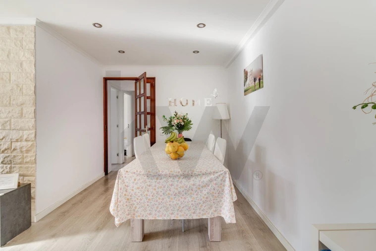 Apartamento T3 para Venda em São Domingos de Rana Foto 7