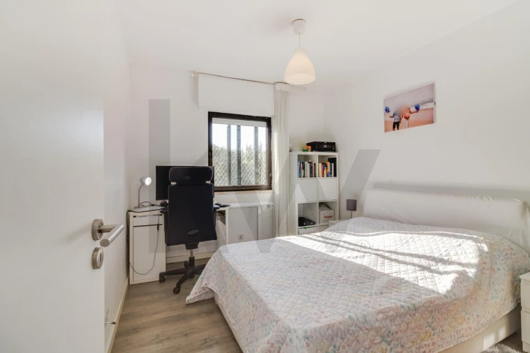 Apartamento T3 para Venda em São Domingos de Rana Foto 13