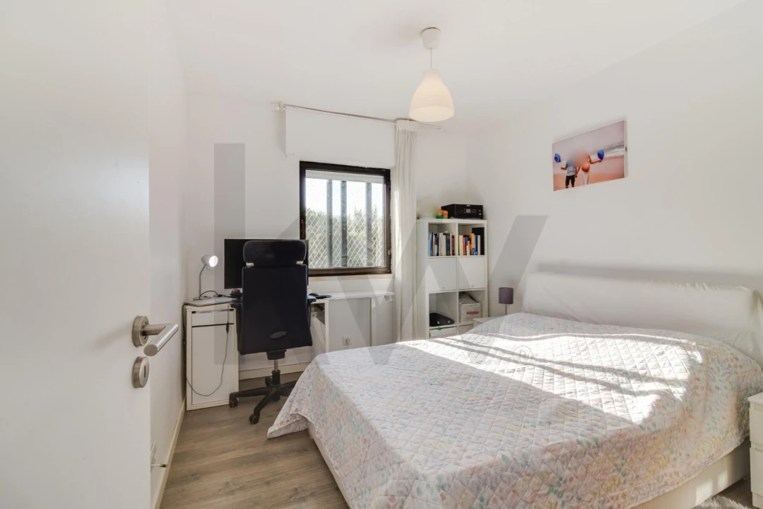 Apartamento T3 para Venda em São Domingos de Rana Foto 13