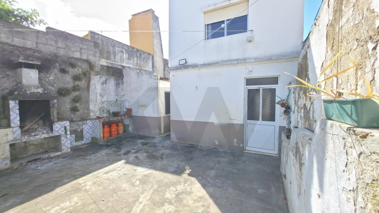 Moradia T4 para Venda em Ponta Delgada (São Pedro) Foto 28