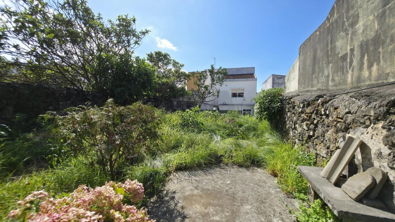 Moradia T4 para Venda em Ponta Delgada (São Pedro) Foto 30