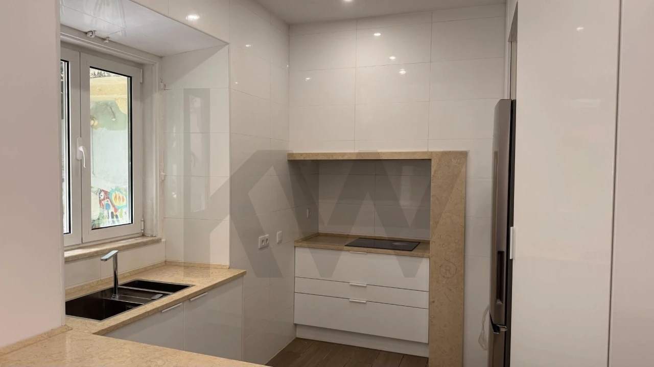 Apartamento T2 para Venda em Misericórdia Foto 8