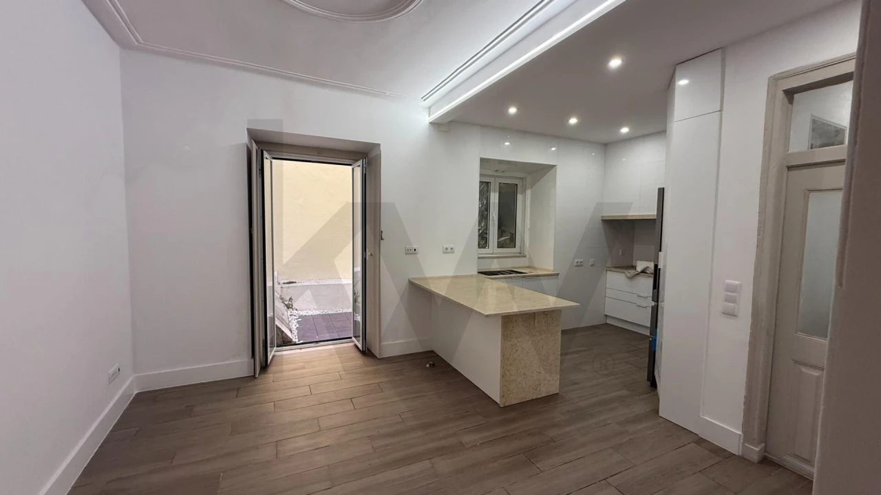 Apartamento T2 para Venda em Misericórdia Foto 4