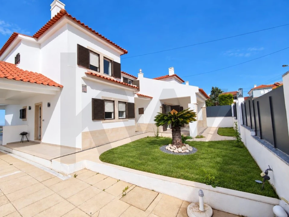 Moradia T4 para Venda em Cascais e Estoril Foto 1
