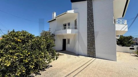 Moradia T5 para Venda em Amora