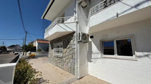 Moradia T5 para Venda em Amora