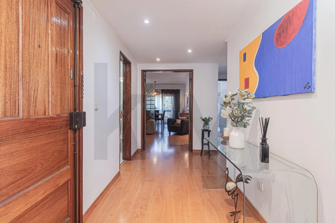 Apartamento T3 para Venda em Amora Foto 2